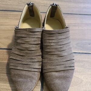 Chinese Laundry Taupe Suede Fringe Loafers
